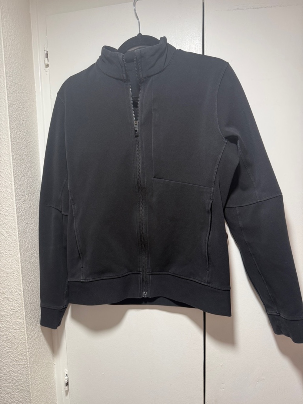 lululemon athletica Men's Charcoal Lightweight Zip-Up Jacket